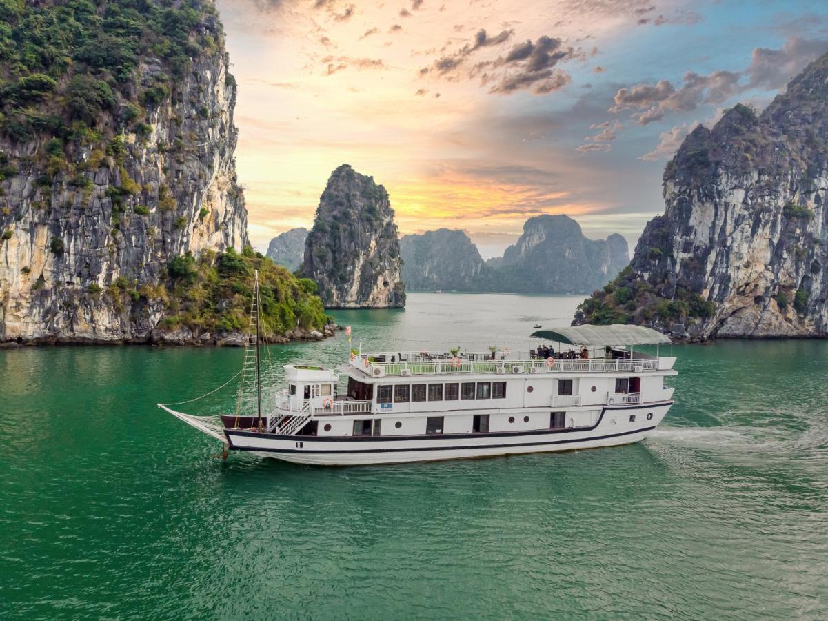 Отель Legend Cruise Халонг Экстерьер фото